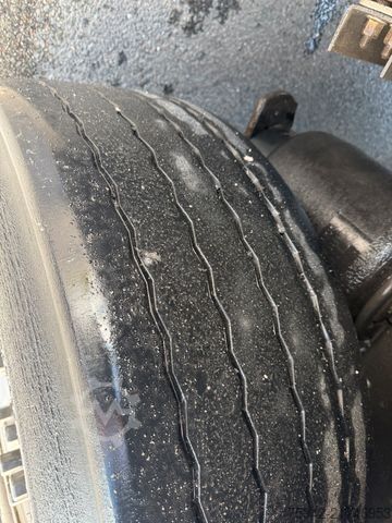 Semi-reboque aberto com lona SCHMITZ CARGOBULL SCB S3T STANDARD EDSCHA  VERZINKT