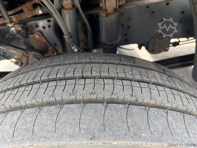 Valníkový nákladní automobil s plachtou MERCEDES-BENZ Atego 3 1224 LBW 1,5 AHK AUTOMATIK