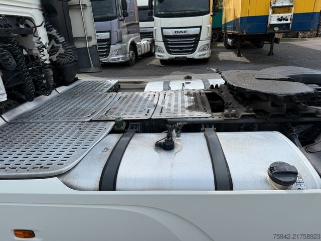 Standardní tahač DAF XF 480 SSC RETARDER 2 TANK 6e NAVI