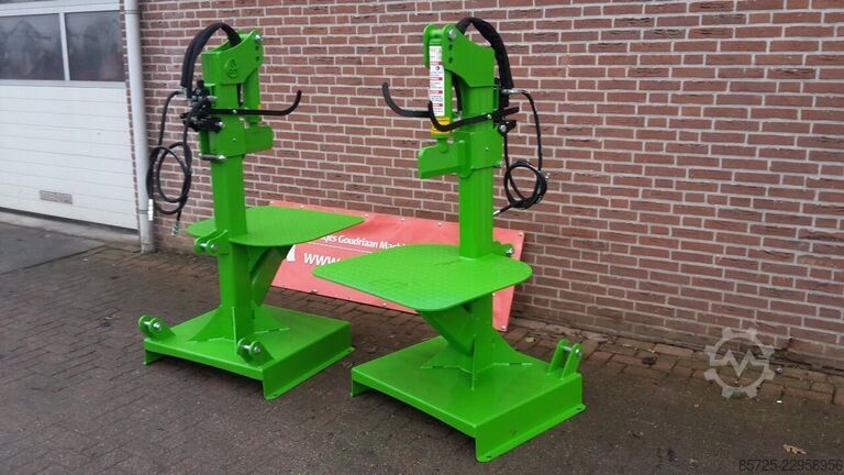Houtkloofmachine  Agomac houtklover