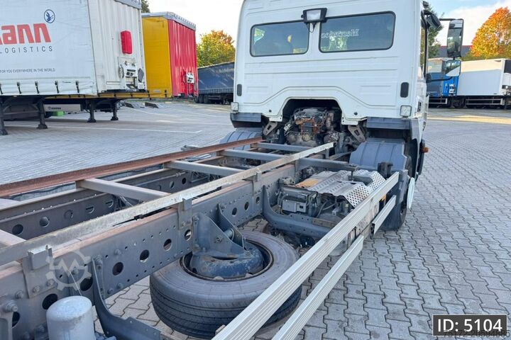 System BDF Mercedes-Benz Atego 1318 Day Cab, Euro 6, / BDF / DHOLLANDIA ...