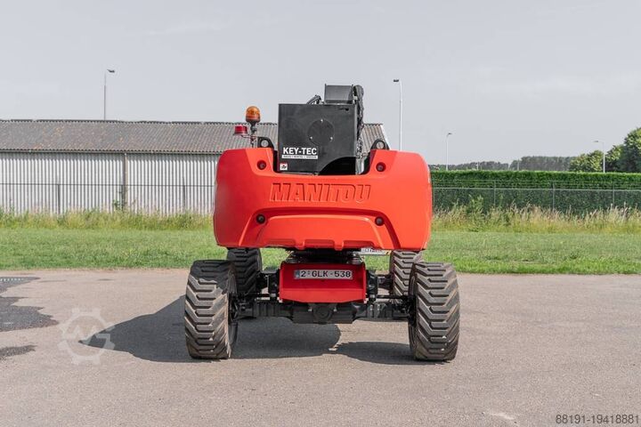 Kloubová teleskopická pracovní plošina Manitou 200 ATJ e