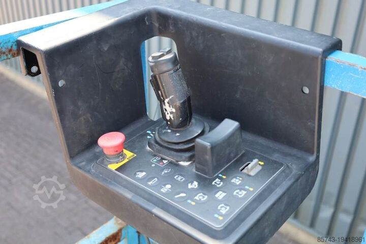 Elevador de tijera Genie GS5390 Diesel, 4x4 Drive, 18.15m Working Height, 6