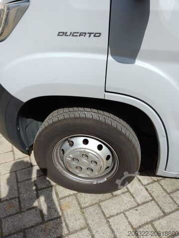 Caravan/camper Fiat Weinsberg Carabus 600 K | 4 Posti Letto | Completamente Attrezzato