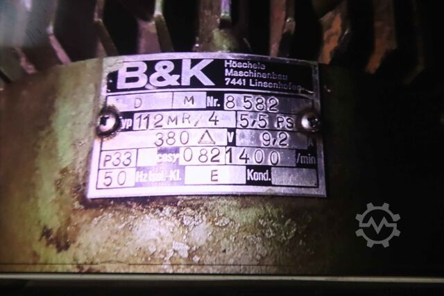 Träbandsåg 4 kW Hema Arbeitstisch schwenkbar