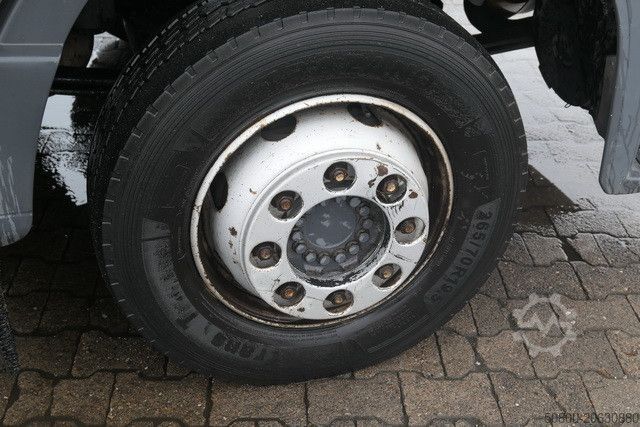 Vrachtwagen met bakwagen MERCEDES-BENZ 1224 L Atego, 7.240mm lang, 2. Zylinder defekt