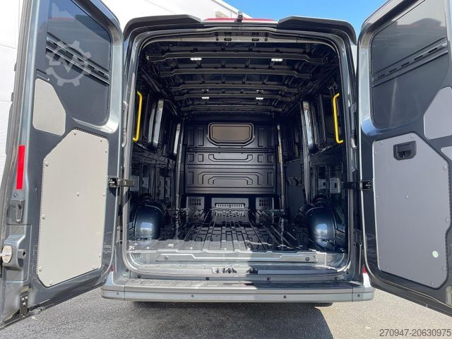 Furgon z wysokim dachem MAN TGE 3.200 L3H2 Kasten 4x4 Individual S ACC STHZ