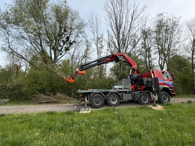 LKW mit Pritsche (offen) TATRA Phoenix 8x8 mit Fassi F710 + Woodcracker CS590
