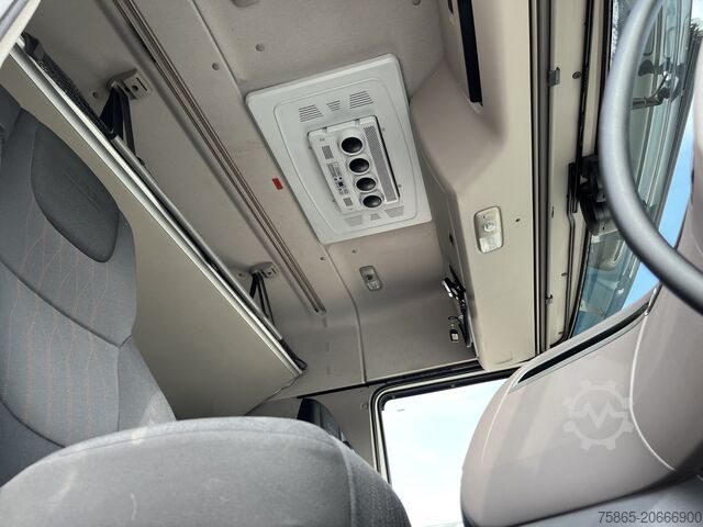 Padrão-SZM DAF XF 480 FTP Space Cab / 414 dkm / Stand Klima / ...