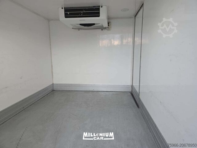 Fourgon isotherme frigorifique Piaggio PIAGGIO PORTER NP6 2022 GPL CELLA FRIGO