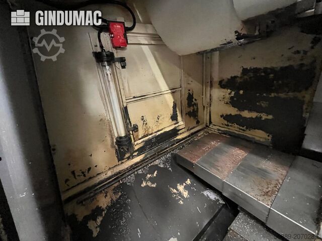 Vertikala Fleroperationsmaskiner Hurco VMX 24