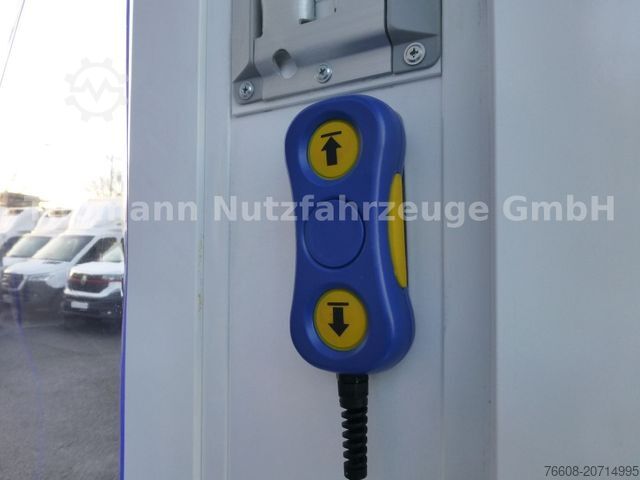 Kølevarevogn RENAULT NEW Master Kühlkoffer Xarios 300 BÄR LBW