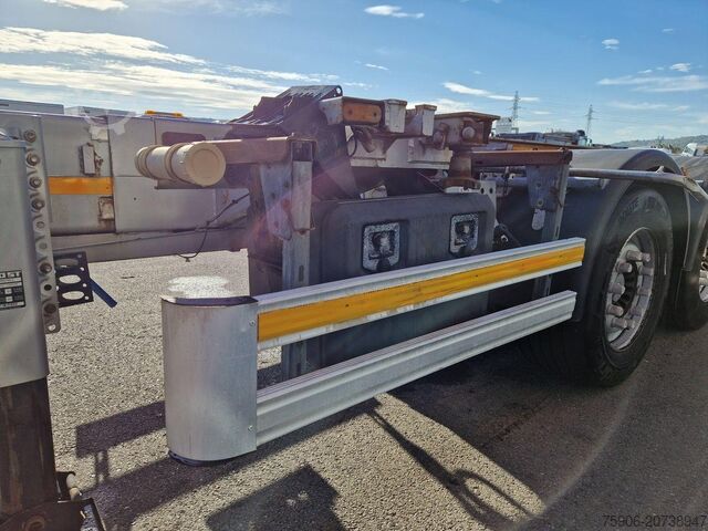 Semi-remorque pour matériaux longs Lecitrailer PORTE CONTENEURS MULTI POSITIONS