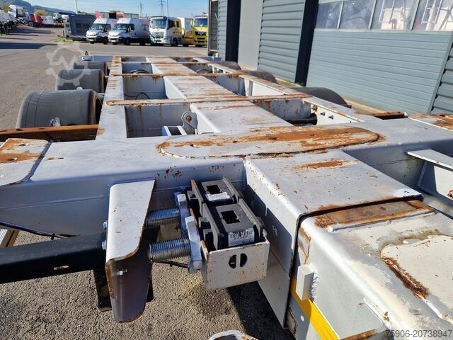 Semi-remorque pour matériaux longs Lecitrailer PORTE CONTENEURS MULTI POSITIONS