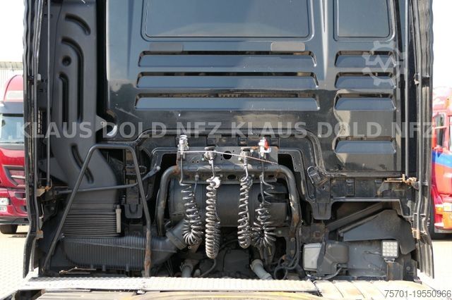 Tracteur routier standard MAN TGX 18.500 Retarder 2-Tanks Motorschaden