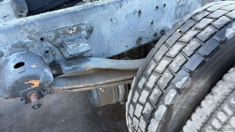 Chassis cabine Renault Premium 320 (FULL STEEL / LAMES / BOITE MANUELL...