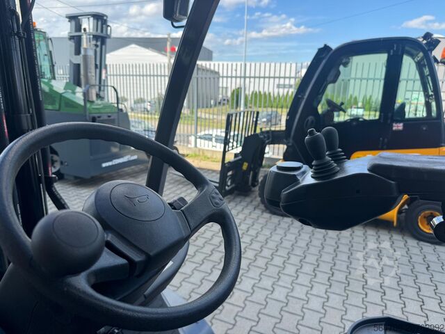 Vysokozdvižný vozík Toyota 06-8FGF30 / Triplex / 2021 year