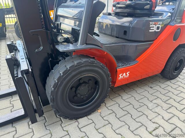 Vysokozdvižný vozík Toyota 06-8FGF30 / Triplex / 2021 year