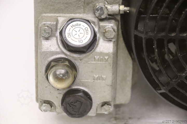 Vakum pompası 0,75 kW Busch RC 0025 E 501