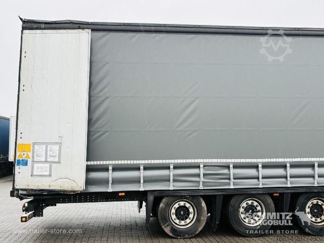 Öppen semitrailer med kapell Schmitz Cargobull Curtainsider Mega Getränke