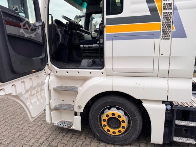 Volume tractor unit MAN TGX 18.440 4x2 LLS-U LowLiner XXL