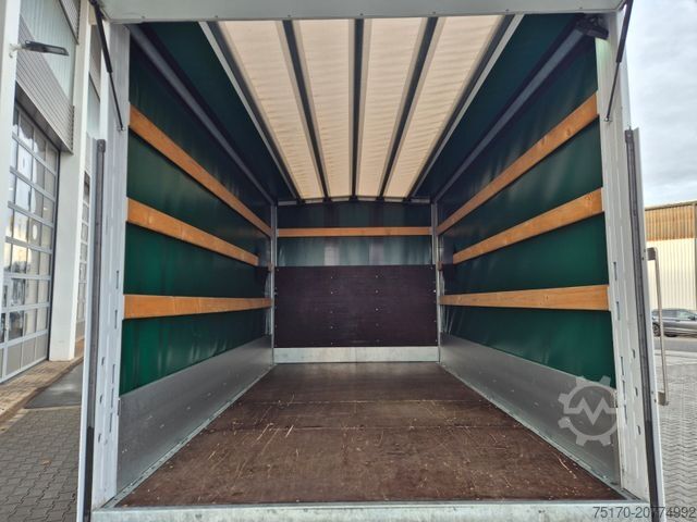 Curtain sider van MITSUBISHI Canter 7C15 LBW Klima Navi Kamera AHK