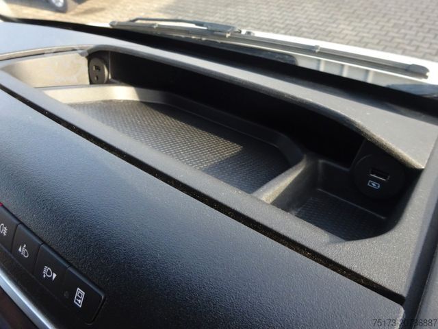 Furgão de teto alto IVECO Daily Kasten 35 S 16HA8 V L 156PS Autm. AHK