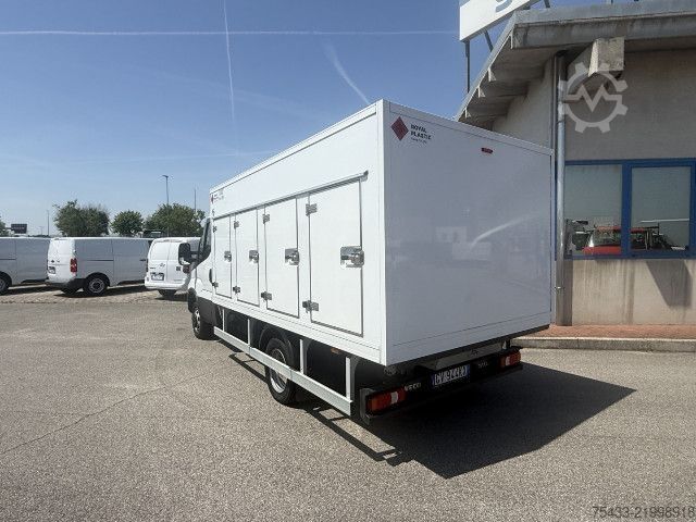 Tilpasset varevogn IVECO DAILY 35C14H PIASTRE EUTETTICHE