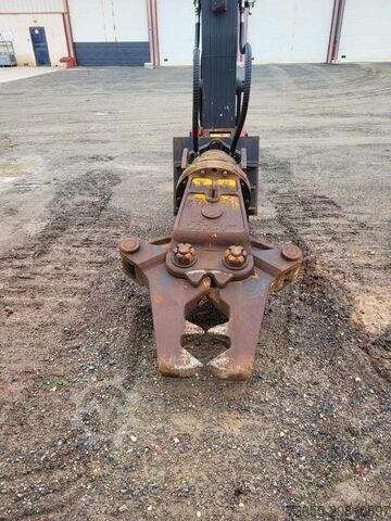 Excavadora de demolición Hyundai HX330L with demolition boom, standard boom & shear