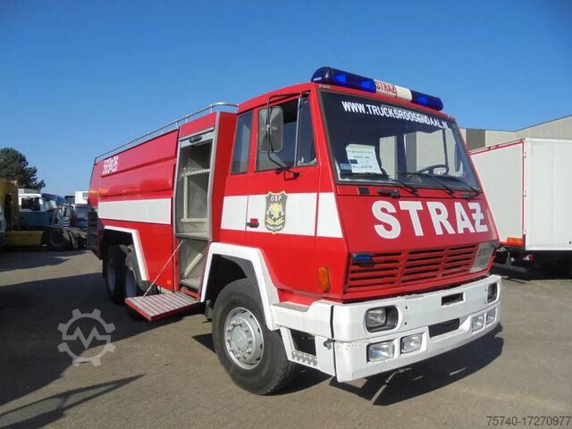 Camión de bomberos Steyr 1490 + Manual + 6X6 + 16000 L + TATRA