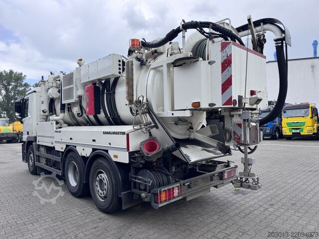 Vákuum- és nyomásos teherautó Mercedes-Benz Actros 2536
