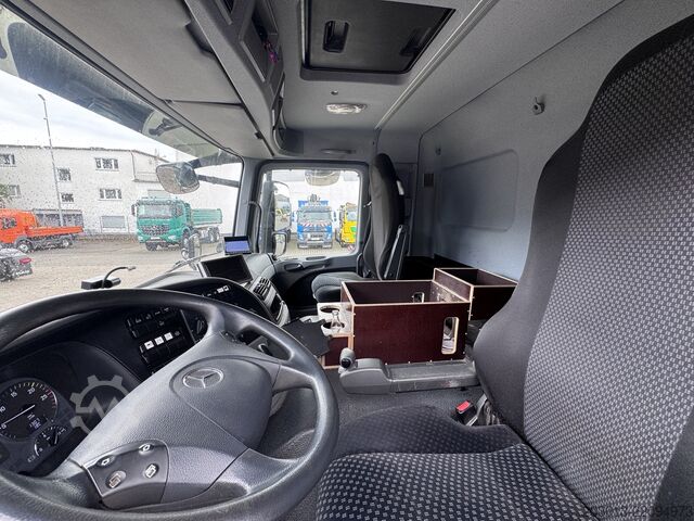 Vákuum- és nyomásos teherautó Mercedes-Benz Actros 2536