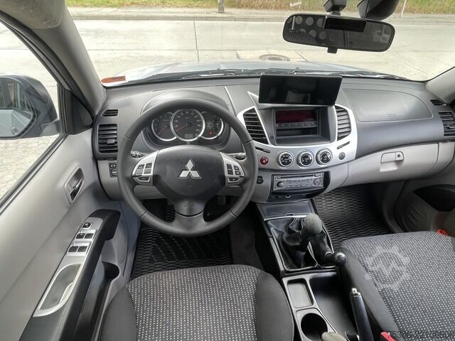 Pick-up mitsubishi L200 2.5DI-D INTENSE Doppelkabine 1H*AHK*RFK*