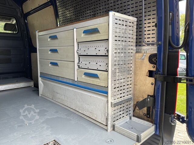 Dobozos furgon Volkswagen Crafter 50 35 *WERKSTATTWAGEN*