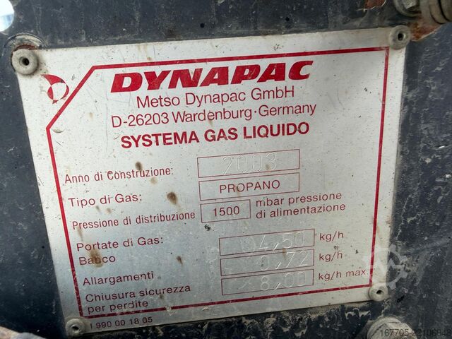 Kerekes aszfaltterítő gép Dynapac F121-6W