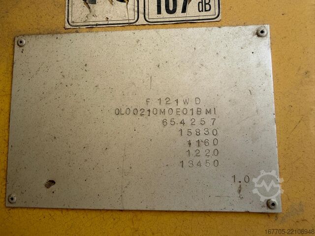 Kerekes aszfaltterítő gép Dynapac F121-6W