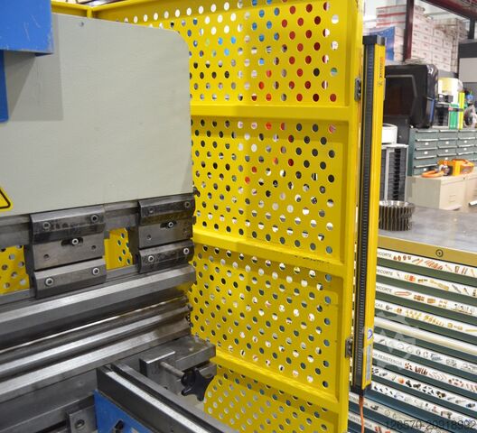 Hidraulikus prés Hidrogarne AP 4100x120tn