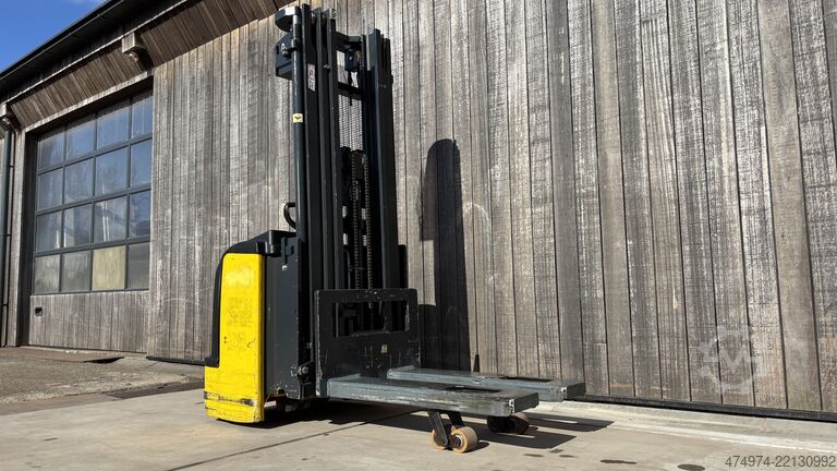 Manueller Stapler mit Doppelstock Komatsu CNI 14