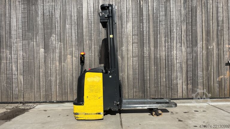 Manueller Stapler mit Doppelstock Komatsu CNI 14