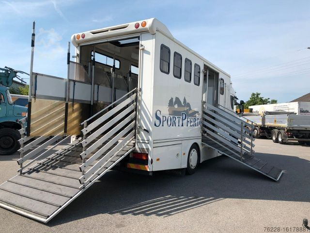 Kreaturvogn SCANIA Pferdetransporter