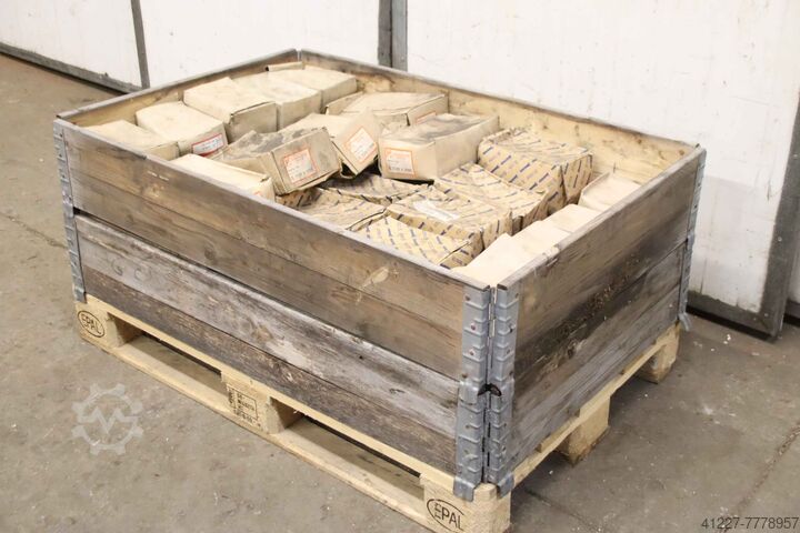 Śruby z łbem sześciokątnym M20, DIN 931, 514 kg Diverse 8.8 div Größen schwarz/verzinkt