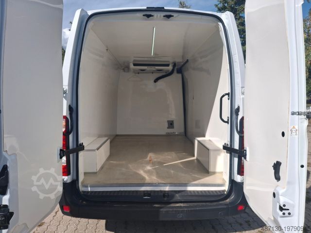 Kølevarevogn RENAULT Master III L3H2 HKa 3,5 Komfort