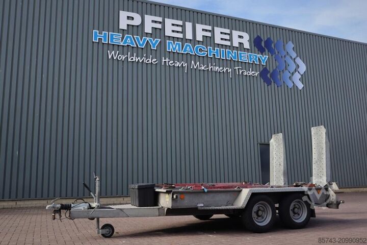 Dvouosý přívěs Ifor Williams 2HB, nosnost 2 856 kg, včetně nakládky Ifor Williams 2HB 2 Axel Trailer, 2.856 kg Capacity, Incl Loadin