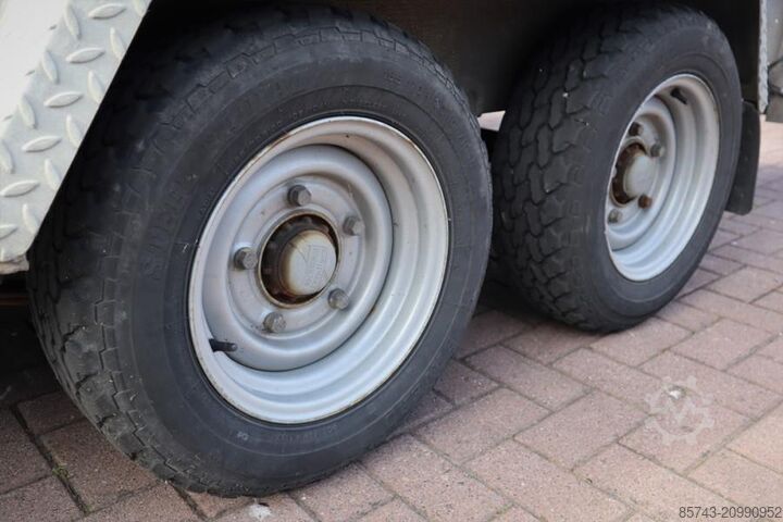 Dvouosý přívěs Ifor Williams 2HB, nosnost 2 856 kg, včetně nakládky Ifor Williams 2HB 2 Axel Trailer, 2.856 kg Capacity, Incl Loadin