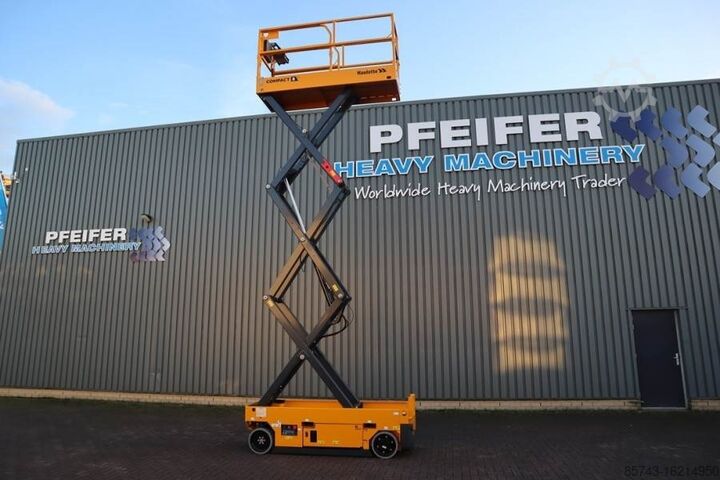 Scherenhebebühne Haulotte Compact 8N Valid inspection, *Guarantee! 8m Workin