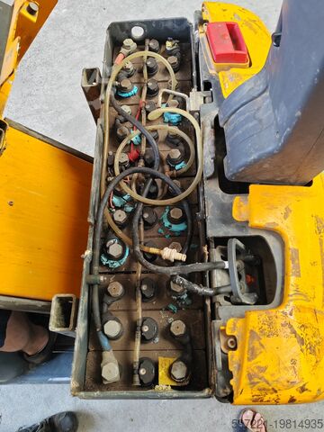 Horizontale orderpickers Jungheinrich ECE 225 ( 2400 mm )