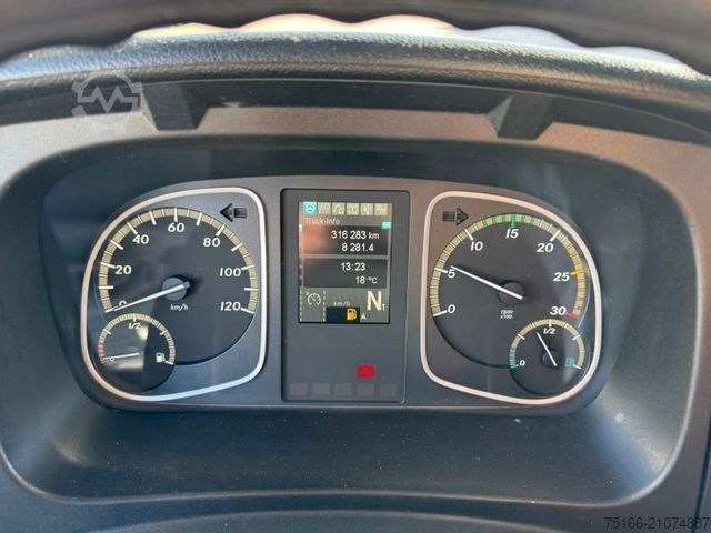 Vrachtwagen met bakwagen MERCEDES-BENZ ATEGO 1530 L Koffer 7,85 LBW 2.000 kg*E6 D*AHK
