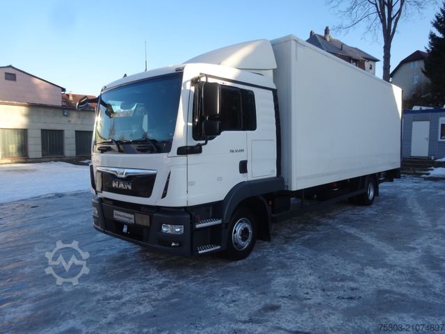 Vrachtwagen met bakwagen MAN 12.220 TGL Großes Haus Koffer 7,10m 1. Hand