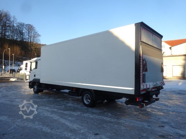 Vrachtwagen met bakwagen MAN 12.220 TGL Großes Haus Koffer 7,10m 1. Hand