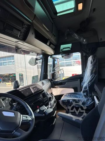 Jiný MAN TGX 33.520 6x4 BL Fahrgestell  4500mm  SOFORT